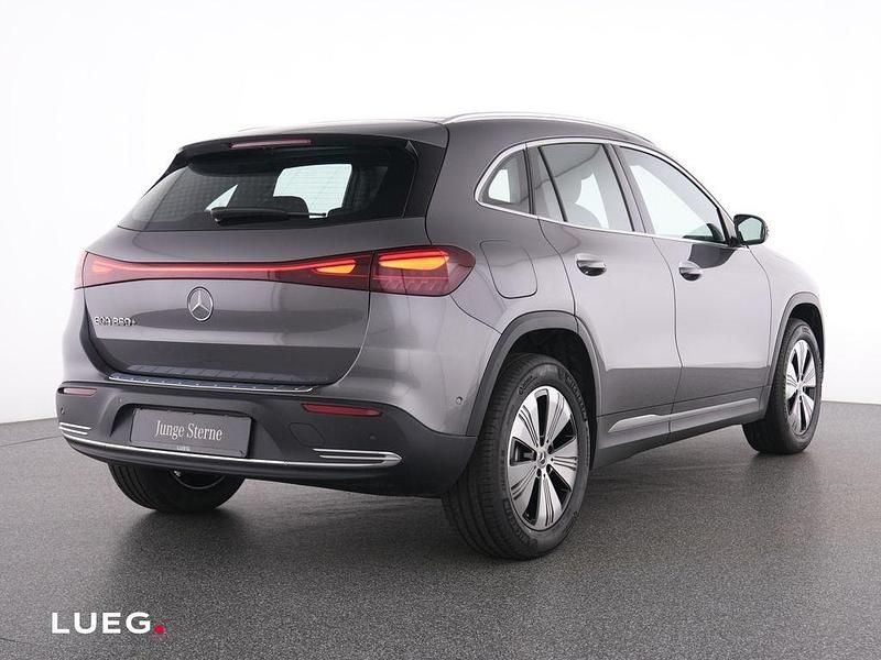 Gebraucht Mercedes EQA250+ Progressive 139 kW (190 PS) 2024 Grau SUV