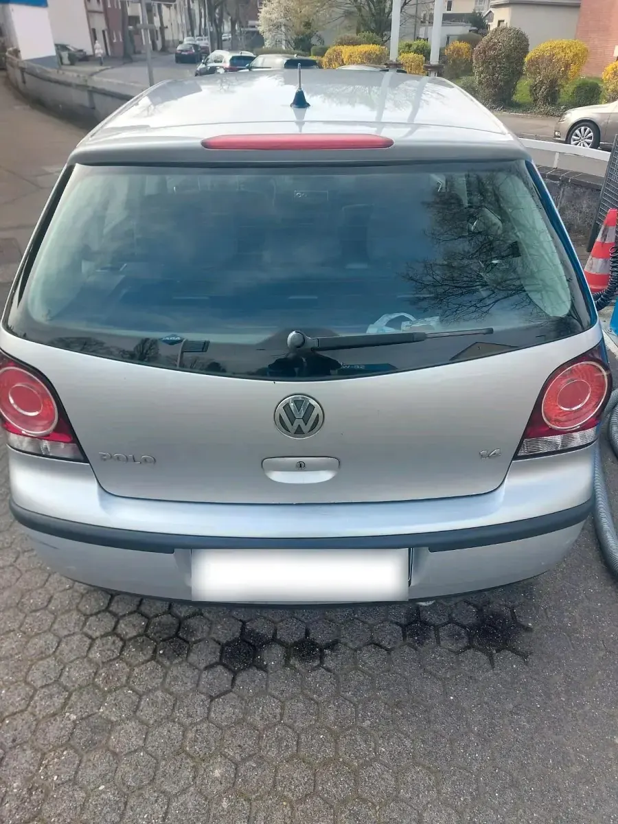 Gebraucht VW Polo 75 PS (55 kW) 2007 Grau Kleinwagen