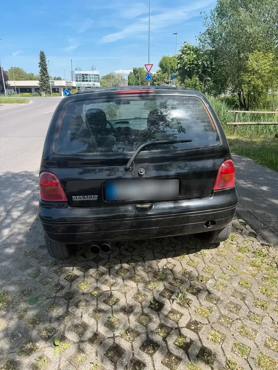 Second-hand Renault Twingo 75 CP (55 kW) 2002 Negru Hatchback