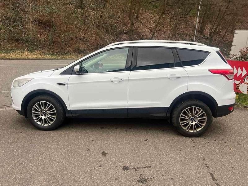 Gebraucht Ford Kuga Titanium 150 PS (110 kW) 2013 Frostweiß SUV