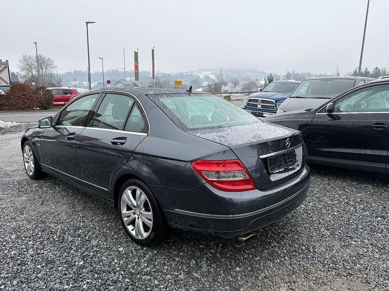 Gebraucht Mercedes C200 184 PS (135 kW) 2010 Grau Limousine