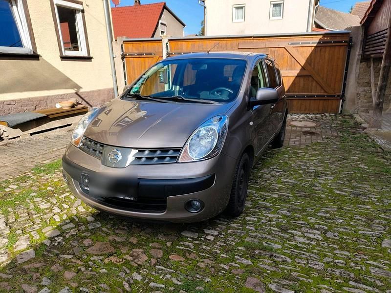 Braun Gebraucht 2007 Nissan Note Van / Kleinbus | 1.950 € (Fairer Preis) - Bild 1/4