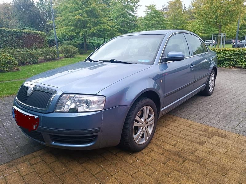 Blau Gebraucht 2004 Skoda Superb Limousine | 1.700 € - Bild 1/4