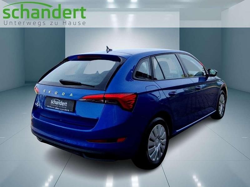 Gebraucht Skoda Scala 95 PS (69 kW) 2023 Raceblau metallic Kleinwagen