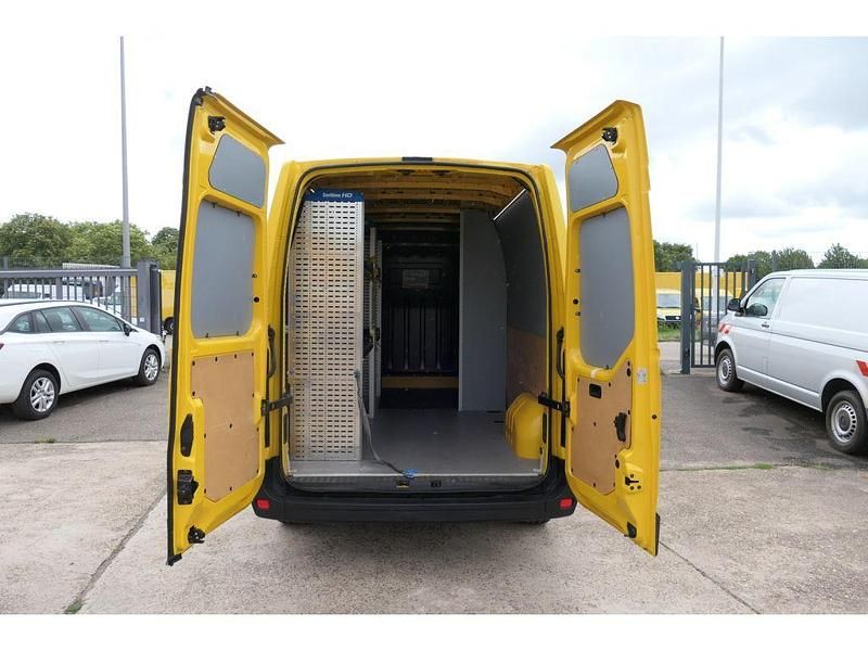 Usata Renault Master 131 CV (96 kW) 2017 Giallo Furgone