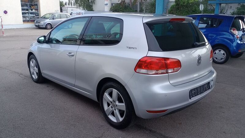 Gebraucht VW Golf VI Team 86 PS (63 kW) 2011 Silber Kleinwagen