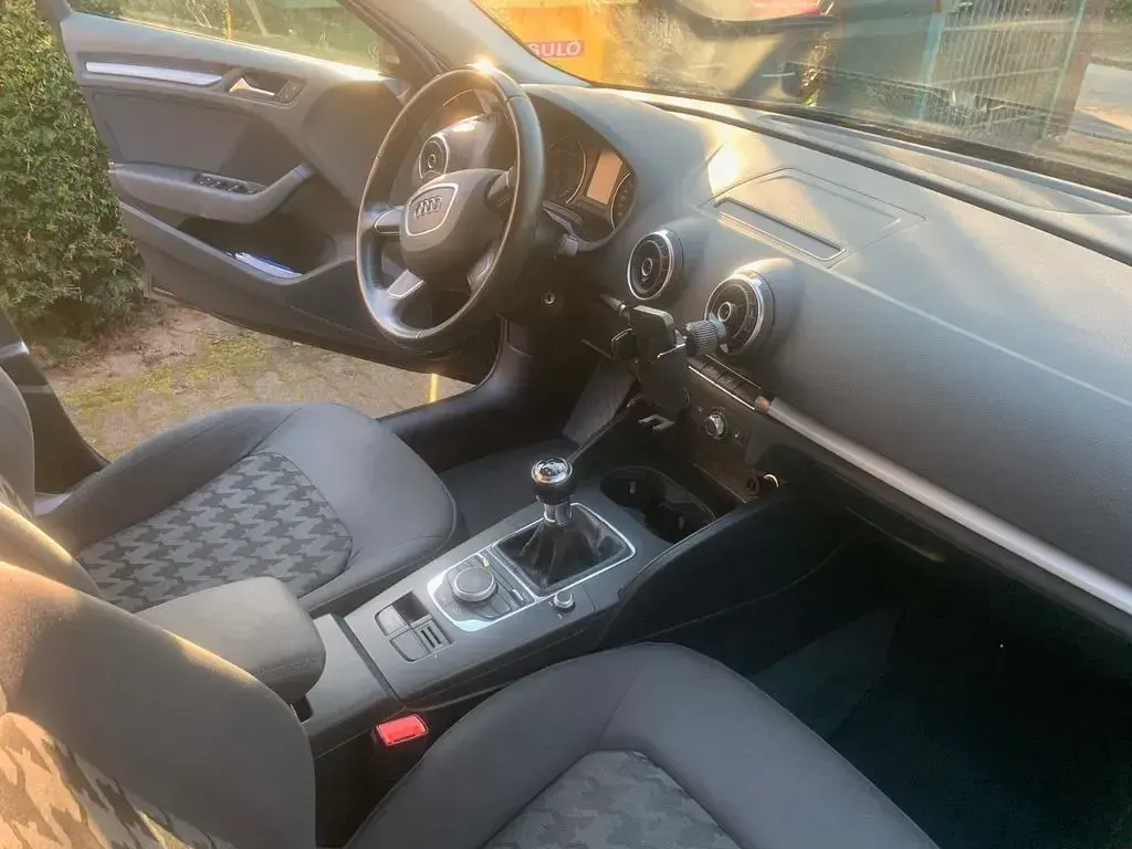Second-hand Audi A3 Attraction 110 CP (80 kW) 2014 Negru Berlinǎ