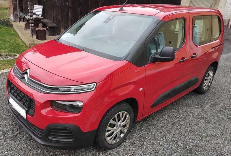 Rot Gebraucht 2019 Citroën Berlingo Live Van / Kleinbus | 14.500 € (Fairer Preis) - Bild 1/4