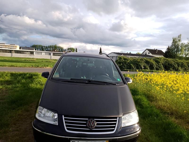 Schwarz Gebraucht 2009 VW Sharan Van / Kleinbus | 4.500 € (Fairer Preis) - Bild 1/4