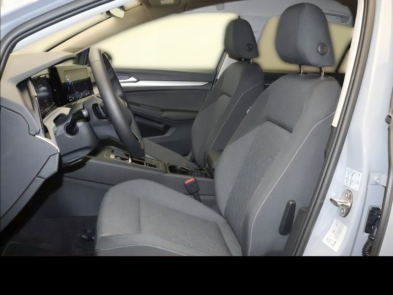 Gebraucht VW Golf VIII Move 150 PS (110 kW) 2023 Grau Limousine