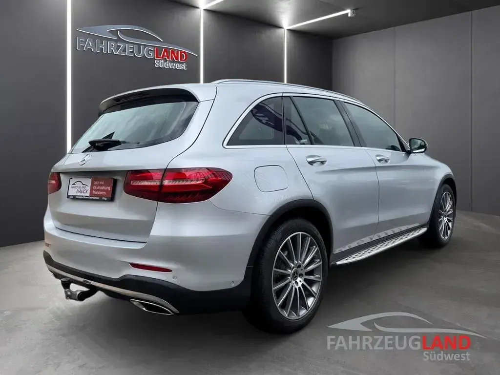Gebraucht Mercedes GLC300 AMG 245 PS (180 kW) 2019 Iridiumsilber SUV