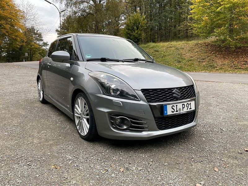 Grau Gebraucht 2014 Suzuki Swift Sport Kleinwagen | 8.799 € (Etwas zu teuer) - Bild 1/4