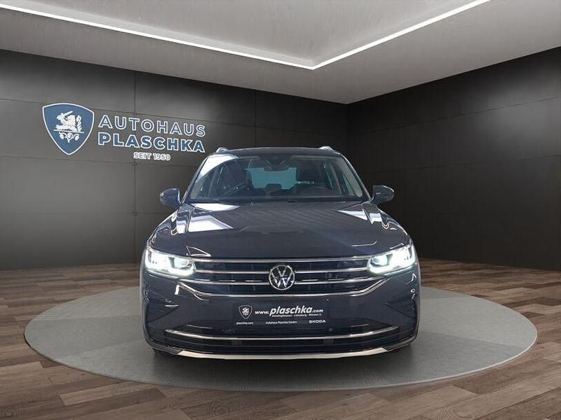 Gebraucht VW Tiguan Elegance 190 PS (139 kW) 2022 Uranograu SUV