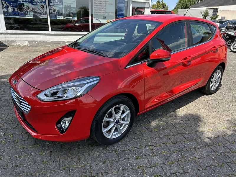 Rot Gebraucht 2021 Ford Fiesta Titanium Kleinwagen | 14.967 € (Fairer Preis) - Bild 1/4