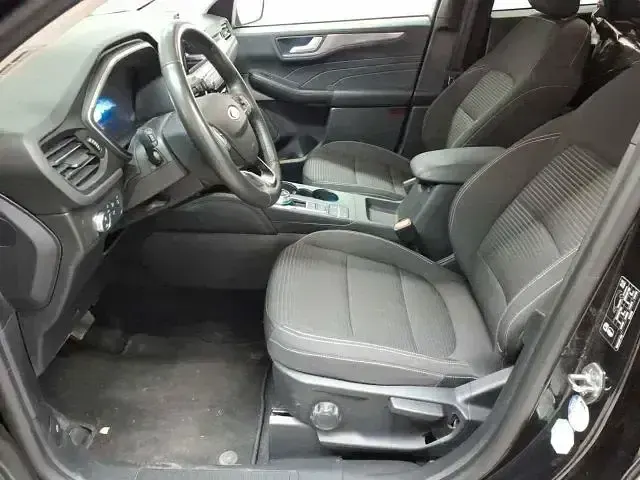 Używany Ford Kuga Titanium 120 KM (88 kW) 2023 Czarny SUV
