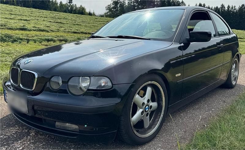 Schwarz Gebraucht 2002 BMW 316 Compact Kleinwagen | 1.370 € (Guter Preis) - Bild 1/4