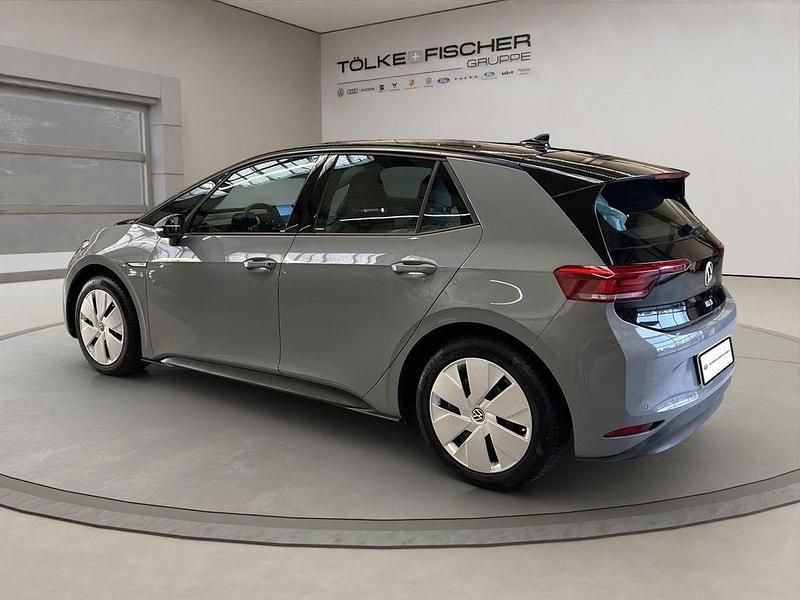 Gebraucht VW ID.3 Pro 106 kW (145 PS) 2022 Mondsteingrau uni Kleinwagen
