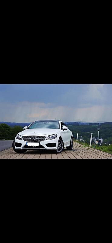 Weiß Gebraucht 2016 Mercedes C400 AMG line Coupé | 24.200 € (Superpreis) - Bild 1/2