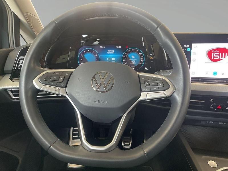 Gebraucht VW Golf VIII Move 150 PS (110 kW) 2024 Schwarz Limousine