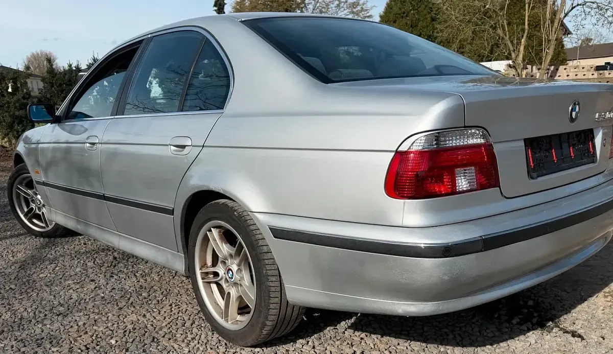 Gebraucht BMW 530 184 PS (135 kW) 1999 Silber Limousine