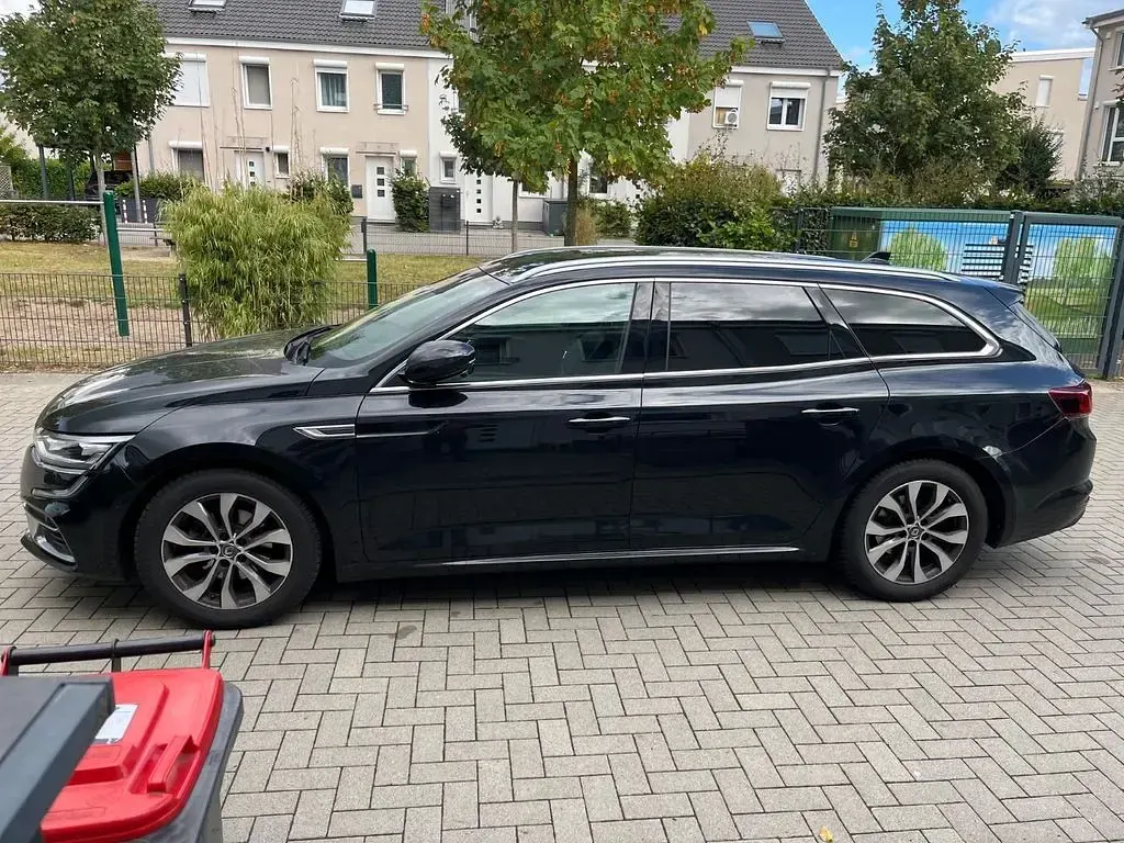Gebraucht Renault Talisman GrandTour Intens 159 PS (116 kW) 2022 Schwarz Kombi
