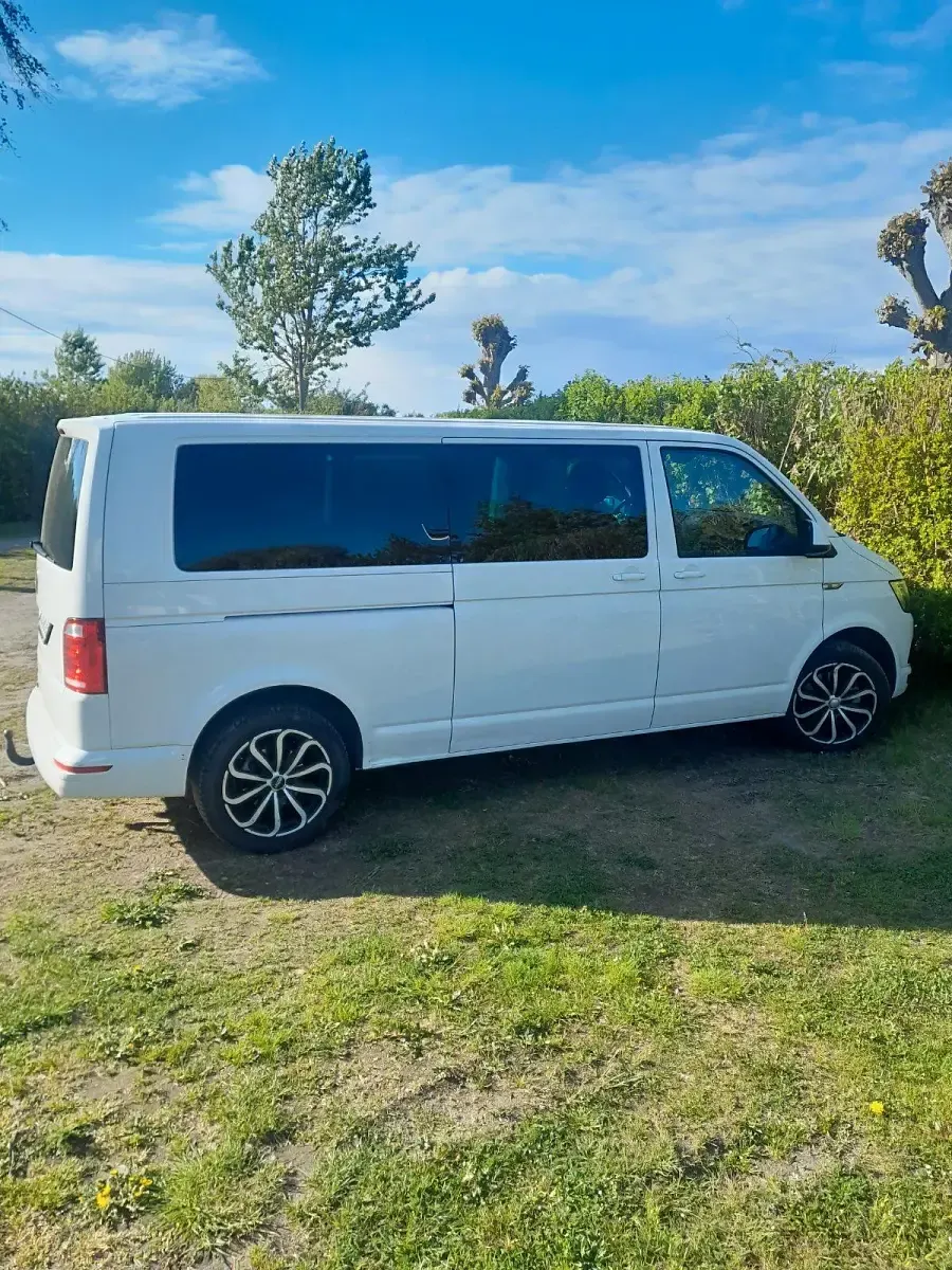 Gebraucht VW Caravelle 204 PS (150 kW) 2017 Weiß Van