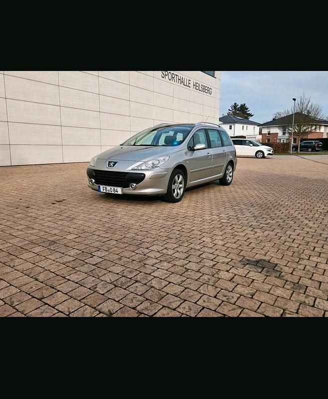 Silber Gebraucht 2006 Peugeot 307 Kombi | 2.500 € (Fairer Preis) - Bild 1/4