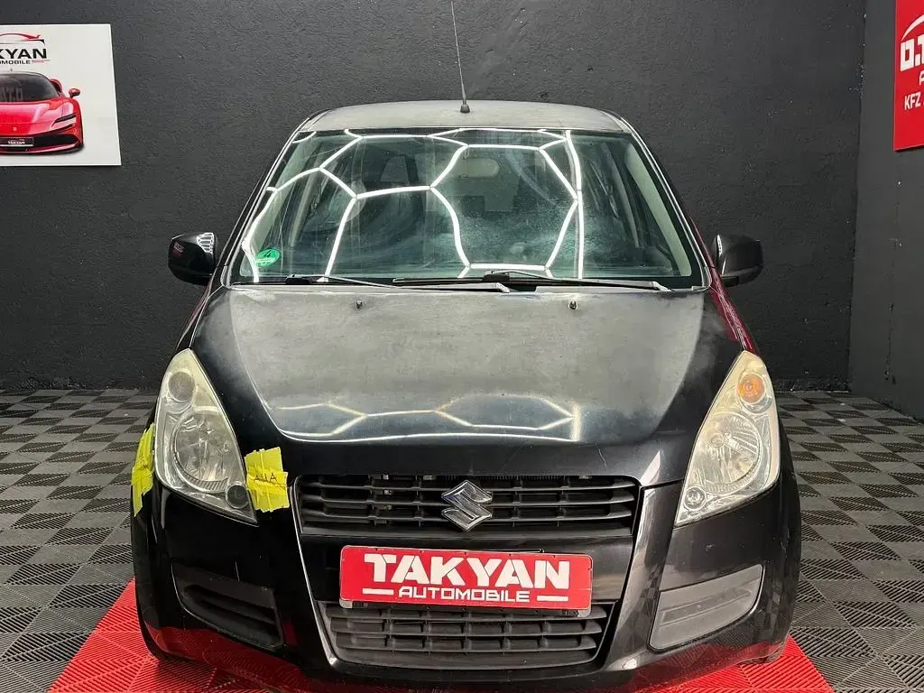 Gebraucht Suzuki Splash Basic 65 PS (47 kW) 2008 Schwarz Kleinwagen