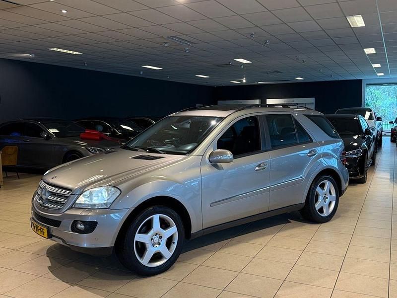 Gebraucht Mercedes ML280 190 PS (139 kW) 2006 Grau SUV