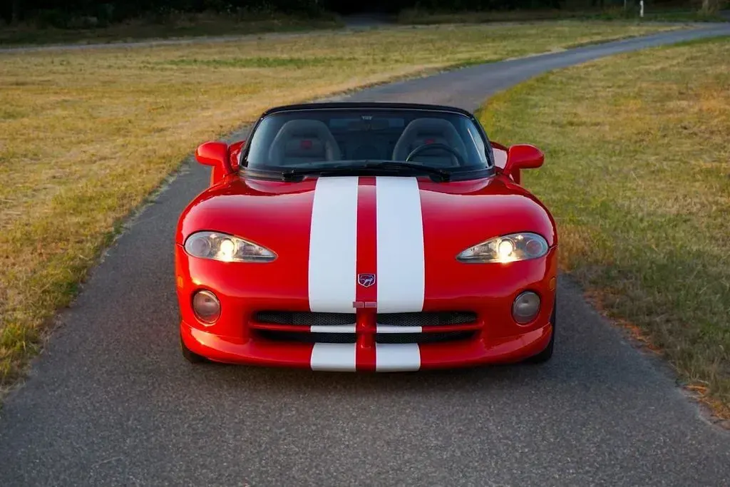 Gebraucht Dodge Viper 400 PS (294 kW) 1993 Rot Cabrio
