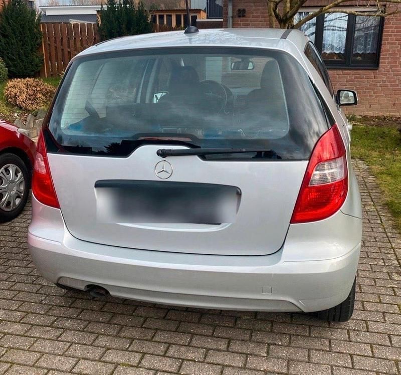 Gebraucht Mercedes A160 82 PS (60 kW) 2008 Silber Kleinwagen
