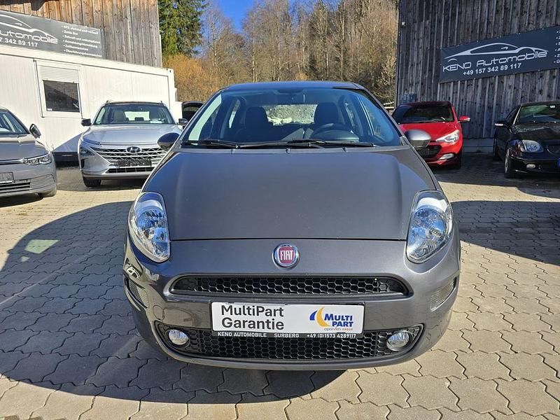 Gebraucht Fiat Punto Basis 69 PS (50 kW) 2017 Grau Kleinwagen