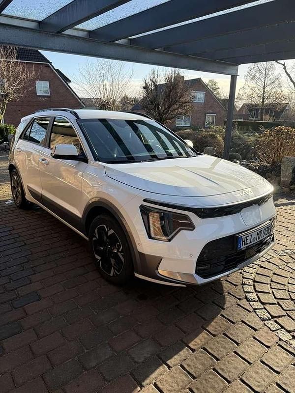 Gebraucht Kia e-Niro Inspiration 150 kW (204 PS) 2024 Weiß SUV