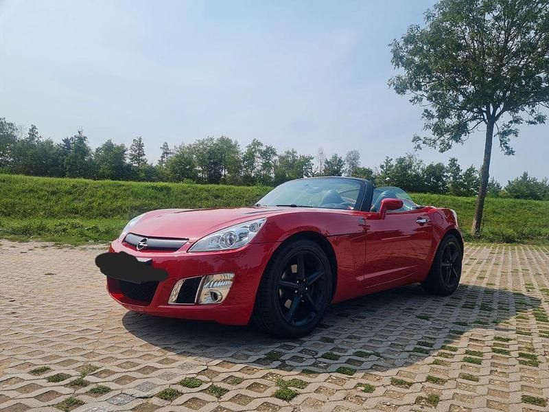 Rot Gebraucht 2008 Opel GT Cabrio | 12.000 € (Etwas zu teuer) - Bild 1/4