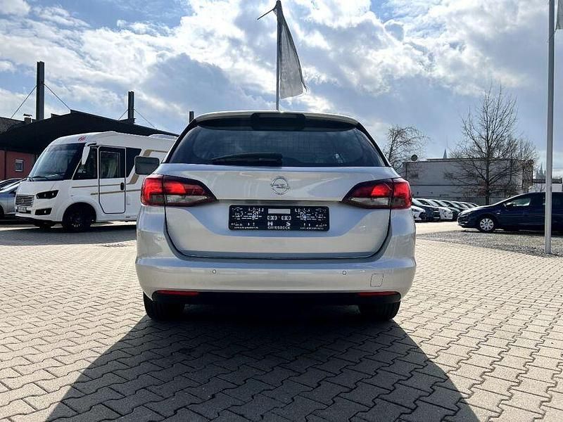 Gebraucht Opel Astra 110 PS (80 kW) 2021 Silber metallic Kombi