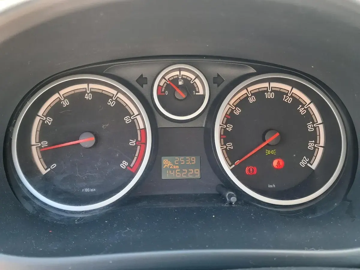 Gebraucht Opel Corsa 60 PS (44 kW) 2009 Grau Kleinwagen