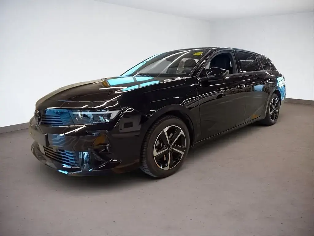 Gebraucht Opel Astra S 131 PS (96 kW) 2024 Schwarz Kleinwagen