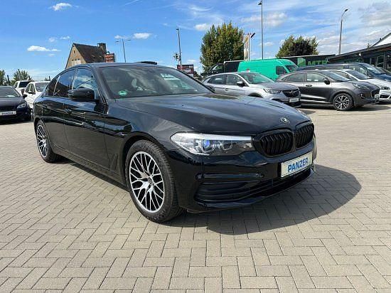 Schwarz Gebraucht 2017 BMW 530 Sport Line Limousine | 17.890 € (Etwas zu teuer) - Bild 1/4