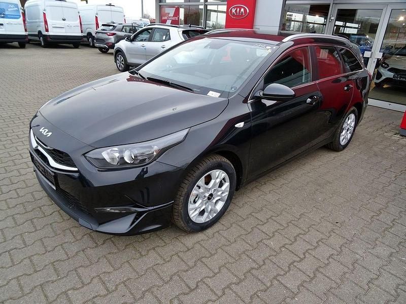 Schwarz Gebraucht 2023 Kia Ceed Sportswagon Kombi | 19.998 € (Fairer Preis) - Bild 1/4