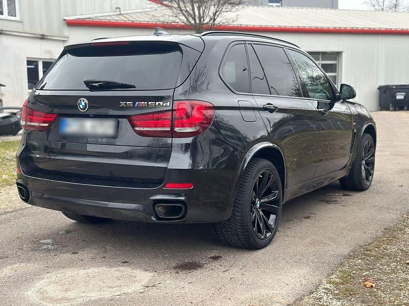 Gebraucht BMW X5 M50 Performance 382 PS (280 kW) 2017 Schwarz SUV
