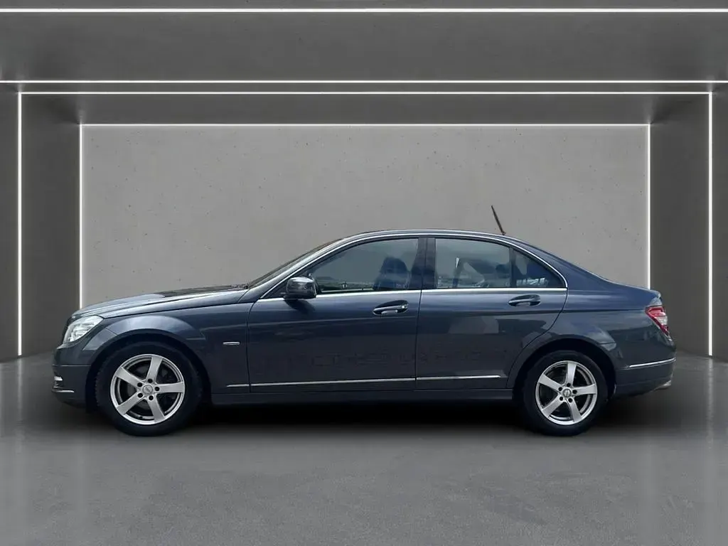 Gebraucht Mercedes C220 Avantgarde 170 PS (125 kW) 2010 Grau Limousine