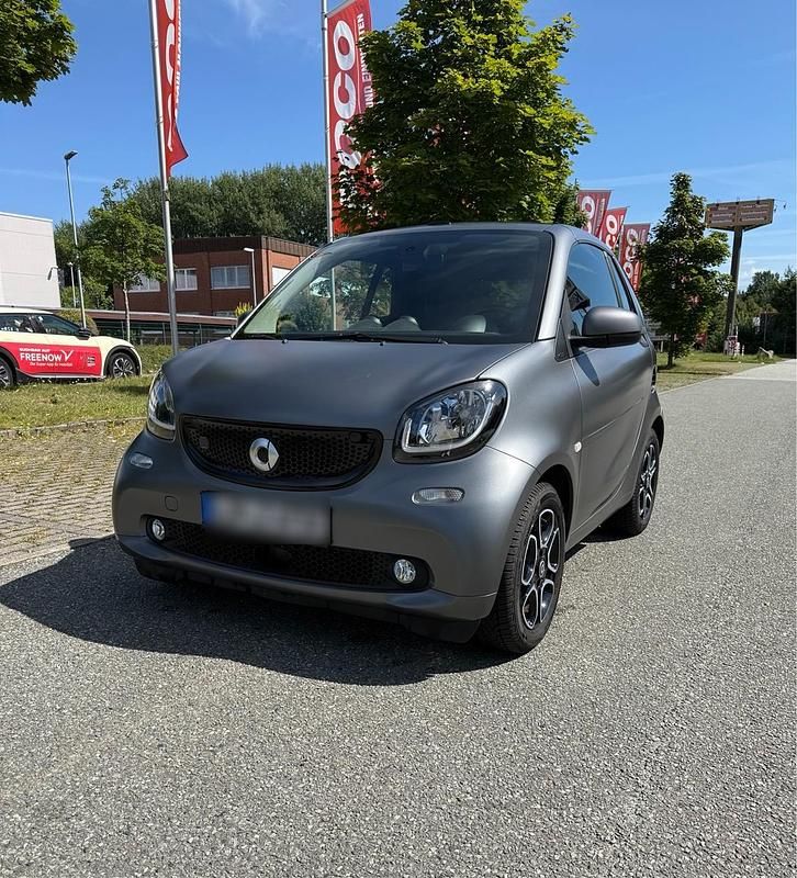Grau Gebraucht 2018 Smart ForTwo Electric Drive Cabrio | 10.000 € (Etwas zu teuer) - Bild 1/4