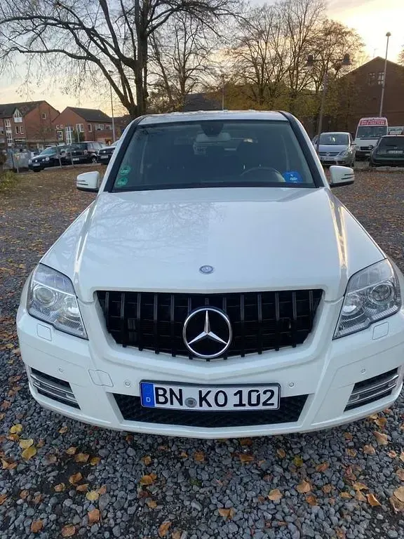 Gebraucht Mercedes GLK200 143 PS (105 kW) 2011 Weiß SUV