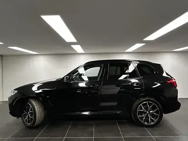 Gebraucht BMW X3 Efficient Dynamics 286 PS (210 kW) 2023 Schwarz SUV