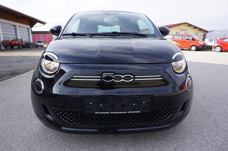 Gebraucht Fiat 500e Style 86 kW (118 PS) 2023 Schwarz Kleinwagen