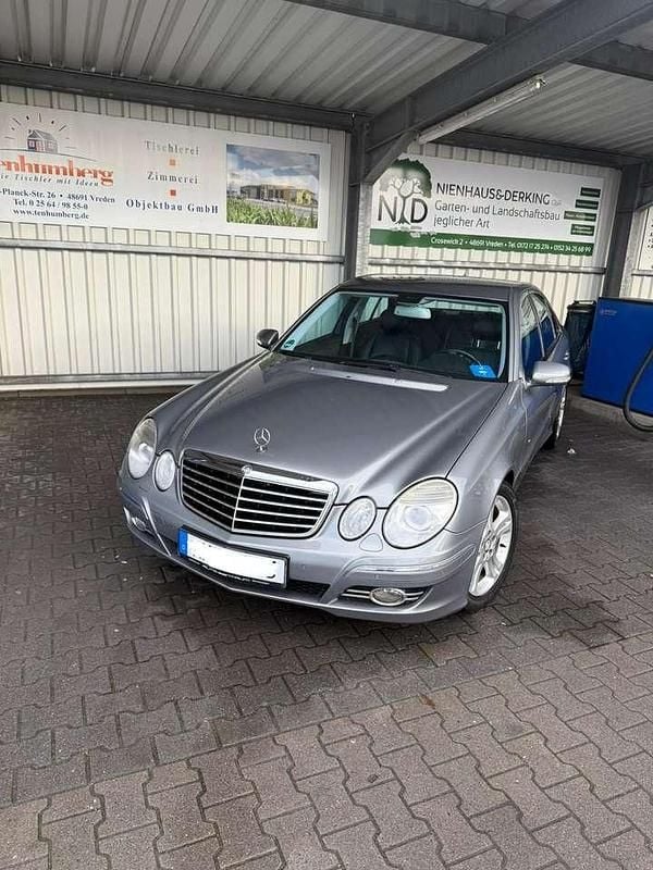Gebraucht Mercedes E280 Avantgarde 190 PS (139 kW) 2009 Limousine