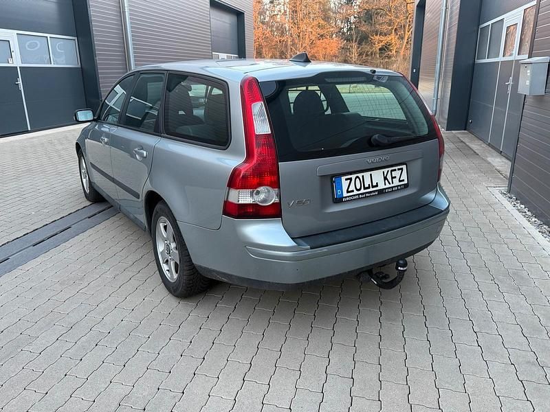 Gebraucht Volvo V50 101 PS (74 kW) 2007 Grau Kombi
