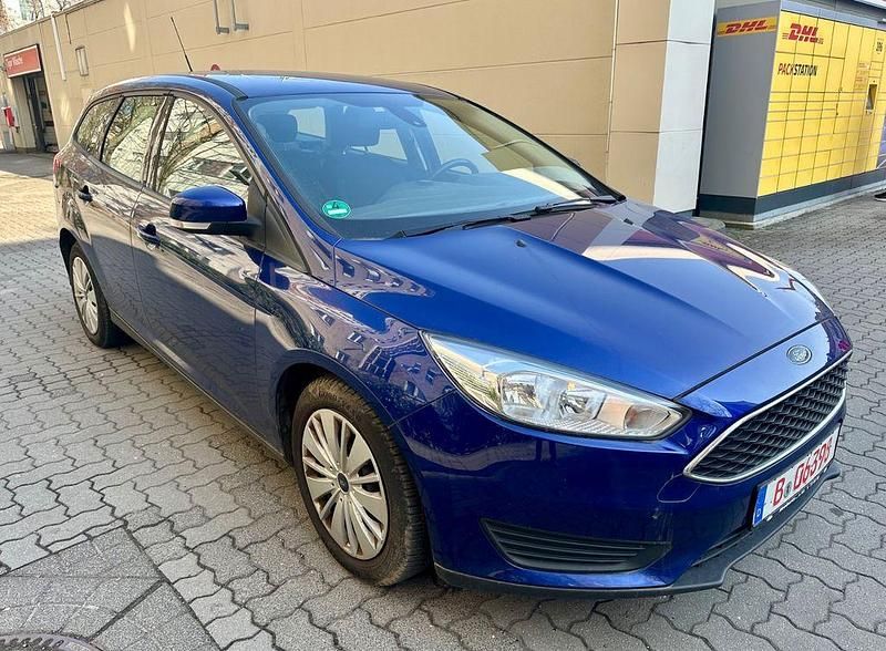 Gebraucht Ford Focus Business Edition 101 PS (74 kW) 2016 Blau Limousine