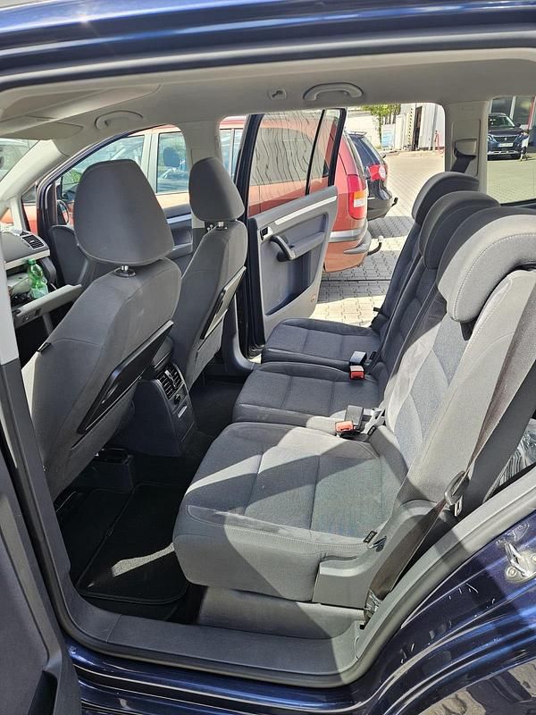 Gebraucht VW Touran 105 PS (77 kW) 2012 Blau Van / Kleinbus