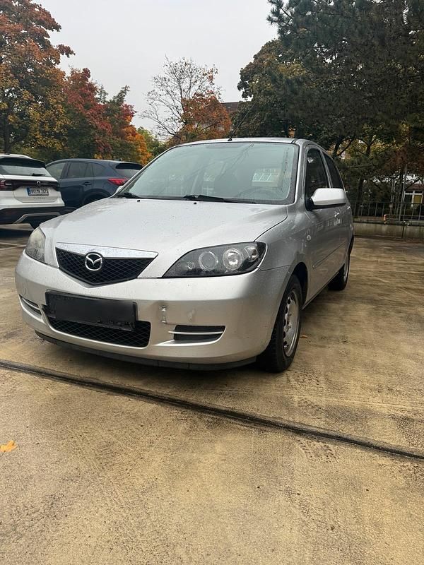 Silber Gebraucht 2007 Mazda 2 Kleinwagen | 1.600 € (Superpreis) - Bild 1/4